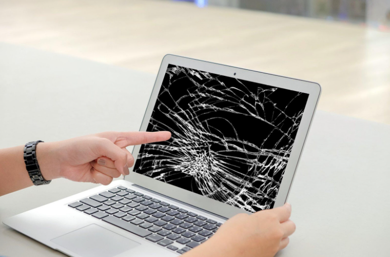 What to Do After Your Laptop Screen Cracked Internally