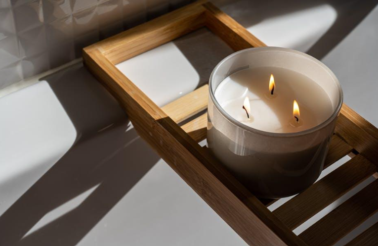 From Woodsy to Smoky: The Best Masculine Candle Scents for Every Mood